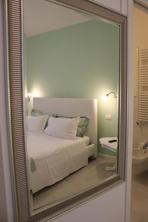 Punto 41 Hotel Peschiera del Garda Eksteriør billede
